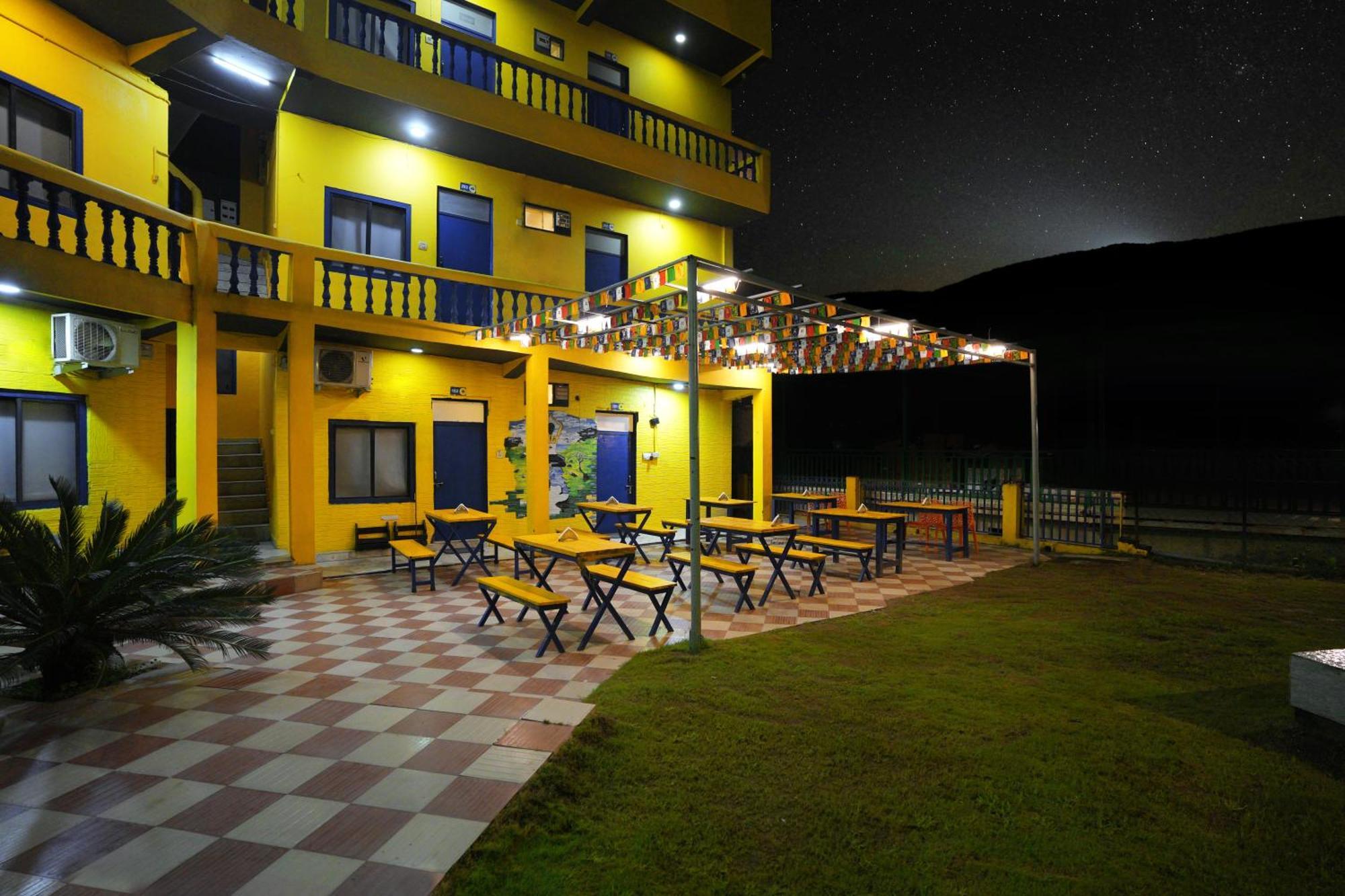 Hostel Shalom Backpackers Rishīkesh Zewnętrze zdjęcie