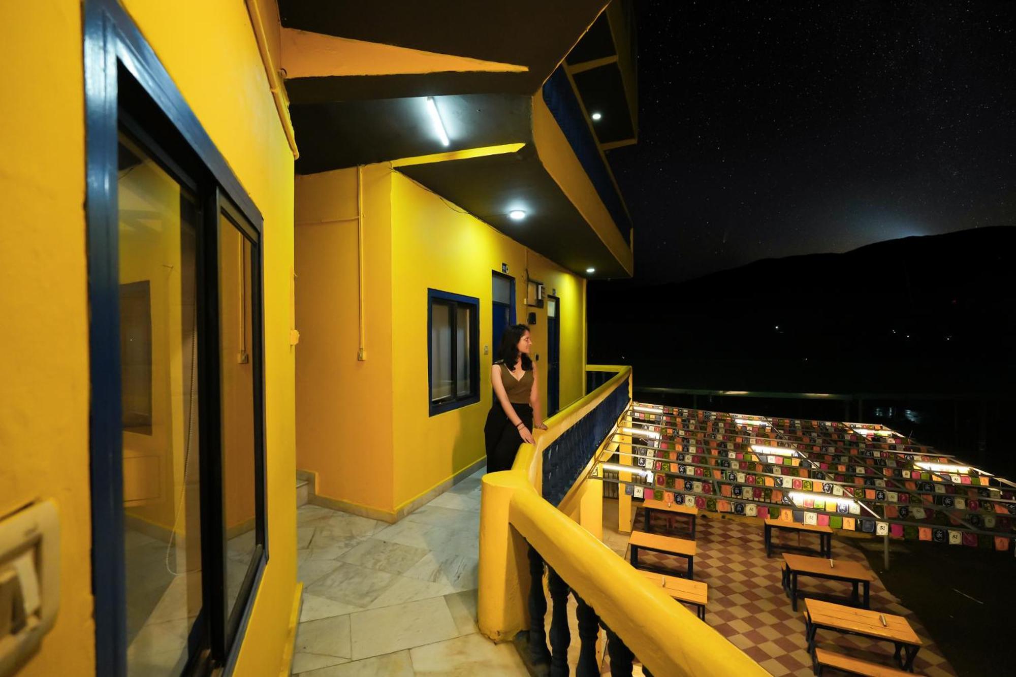 Hostel Shalom Backpackers Rishīkesh Zewnętrze zdjęcie